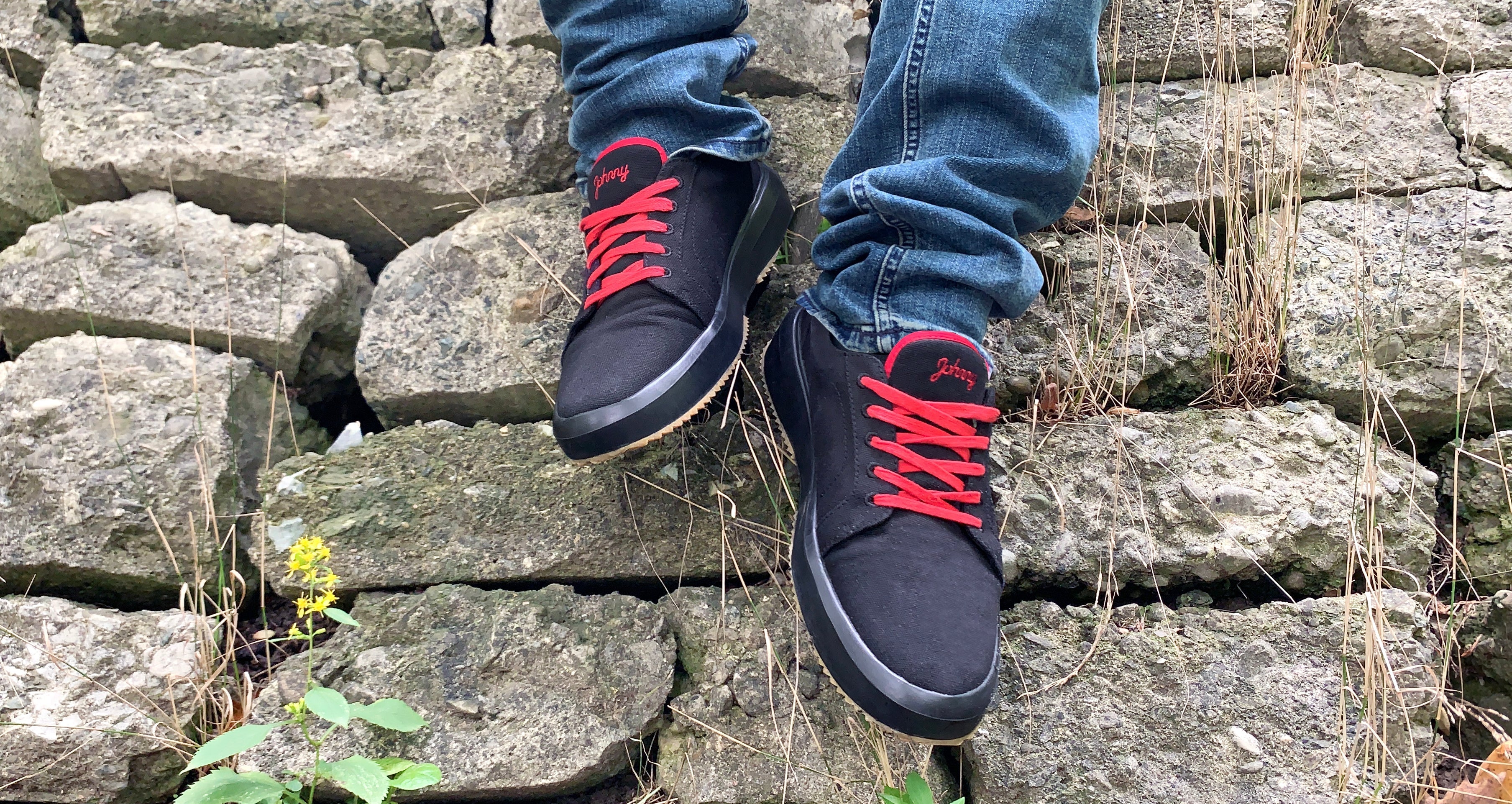 Gender-Neutral Fashion: How Johnny Footwear's 2025 Line Embraces Unisex Streetwear Trends